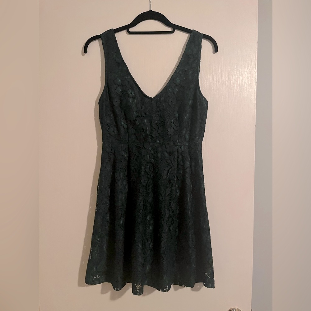Forever 21 Dark Green and Black Lace V-Neck Dress -SZ M